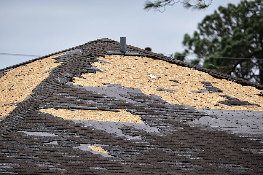 roof storm damage repair in Batesville